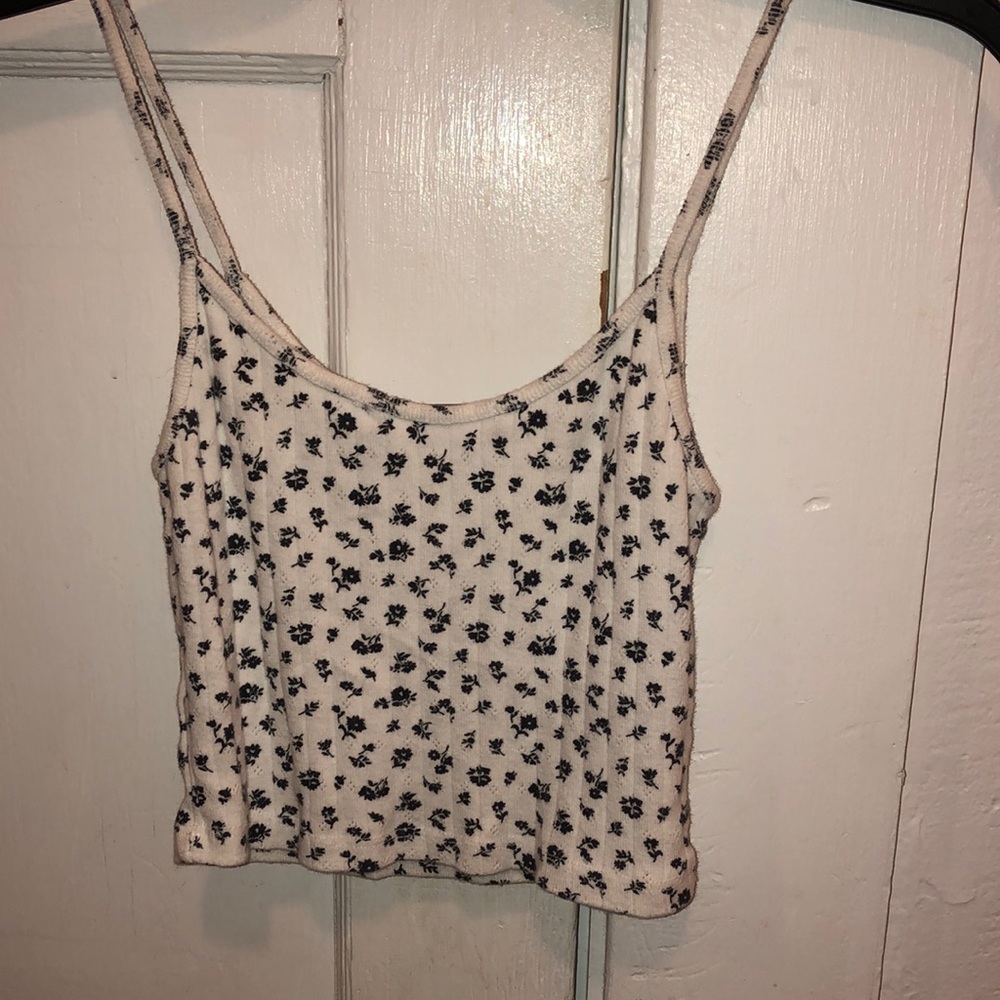 Brandy Melville shirt